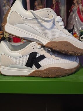 K AS IN KATE RUNNER SNEAKERS